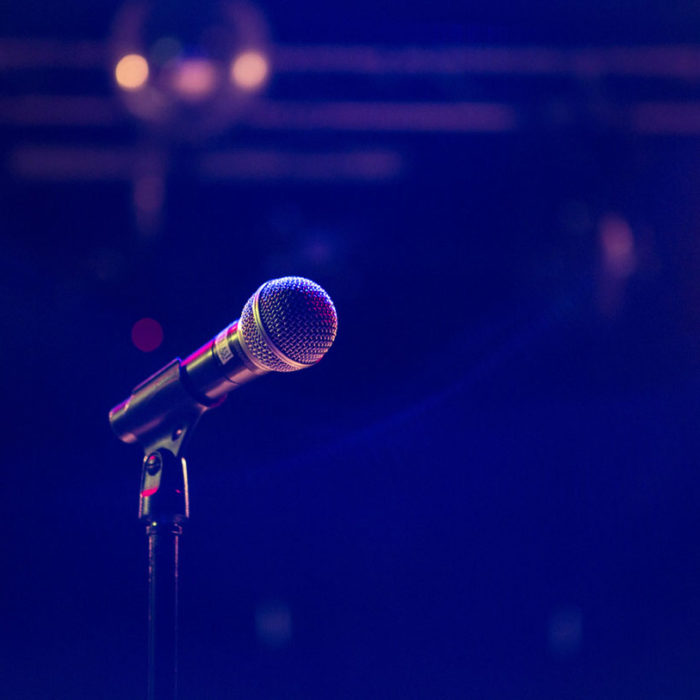 microphone in dark